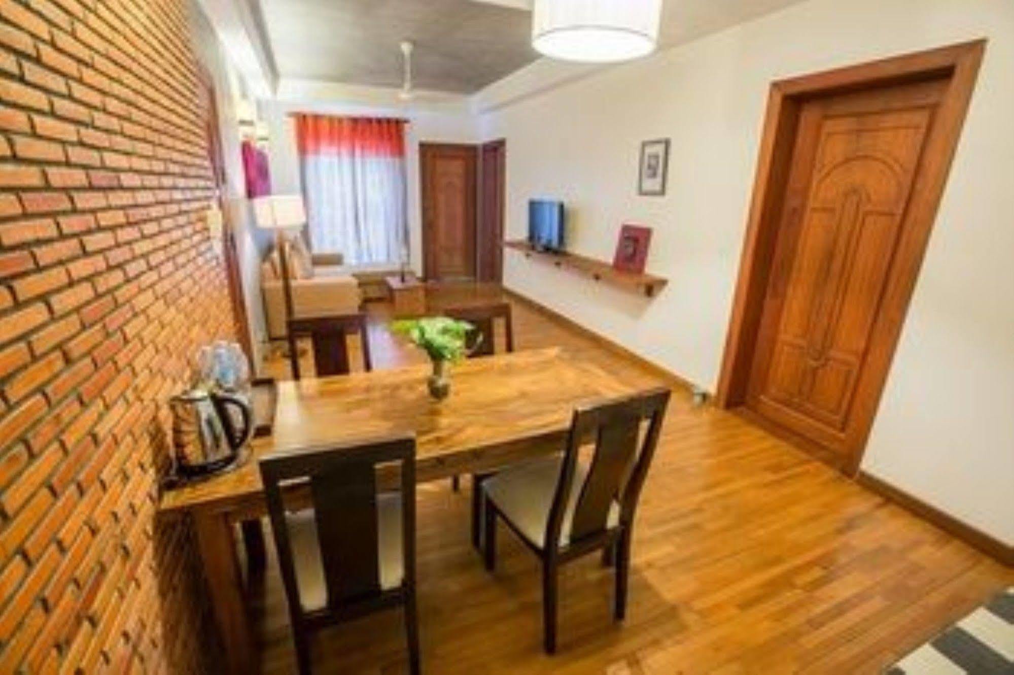 Casa Villa Independence Phnom Pen Exterior foto